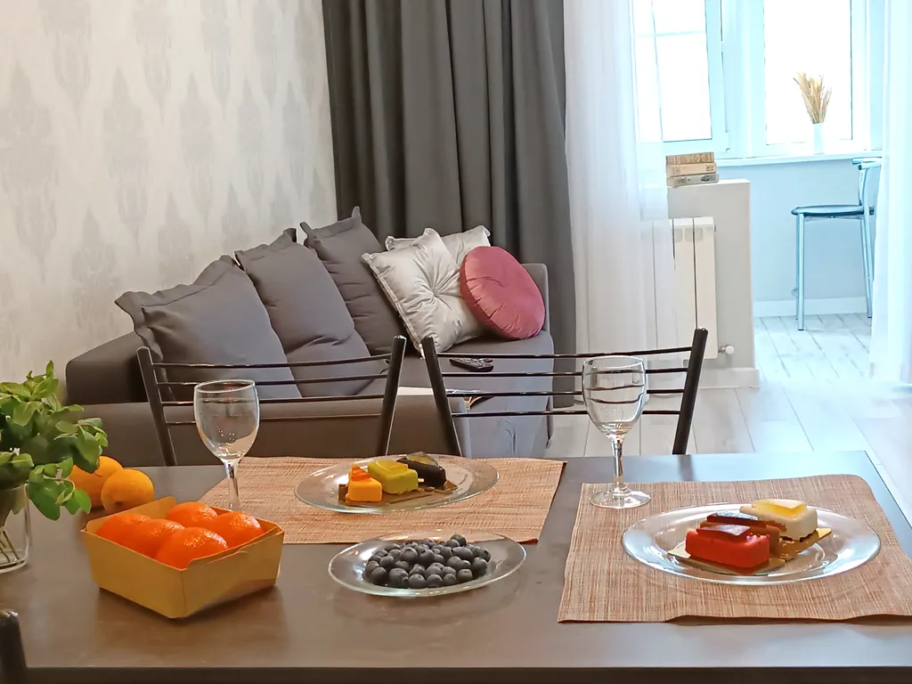 Двухкомнатная квартира с видом на набережную рядом с Крокус