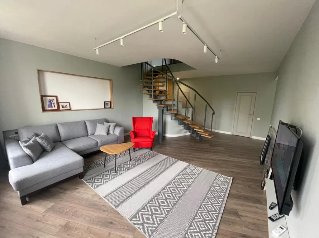 Двухуровневая квартира с панорамным видом на Казанский Кремль