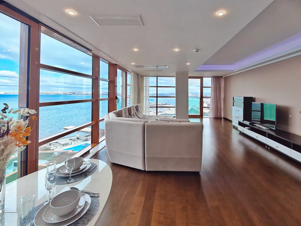 Видовая квартира в Золотой Бухте