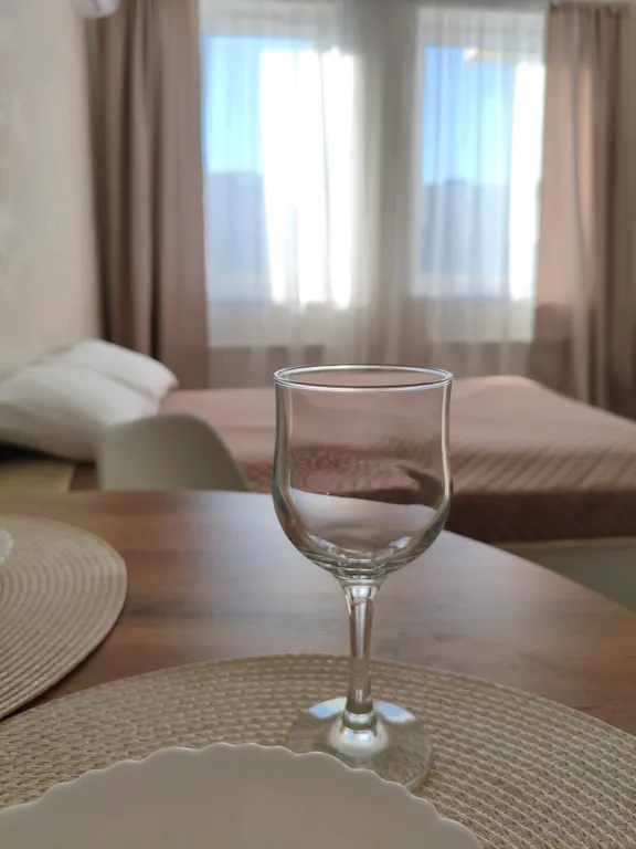 Квартира Студия в свежем ремонте недалеко от набережной, центра — аренда посуточно в Тюмень