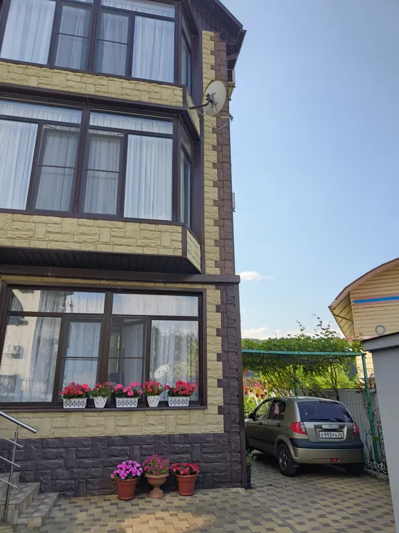 Просторный номер с видом на море и парковкой на 1 линии