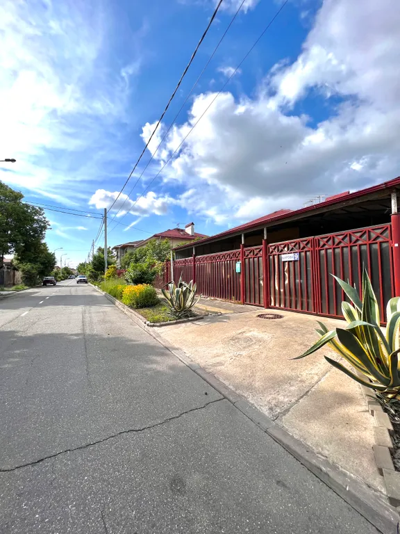 Уютный дом под ключ в элитном районе