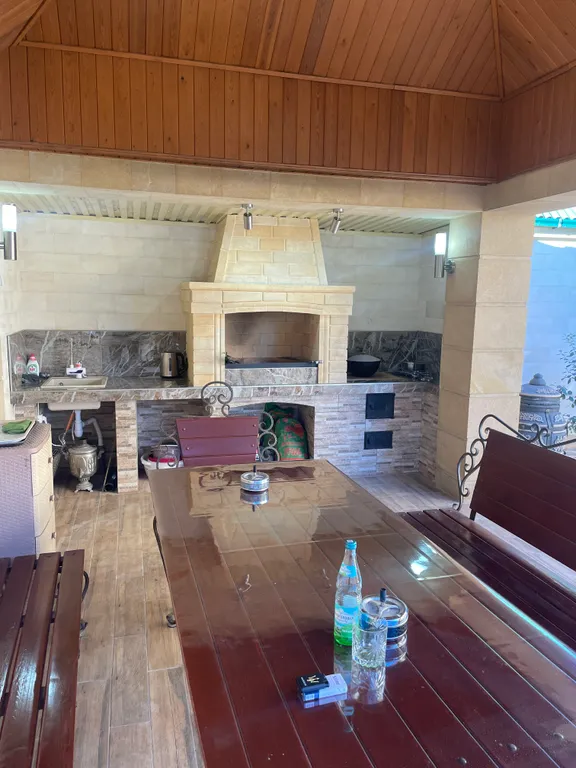 Коттедж с бассейном у Каспия