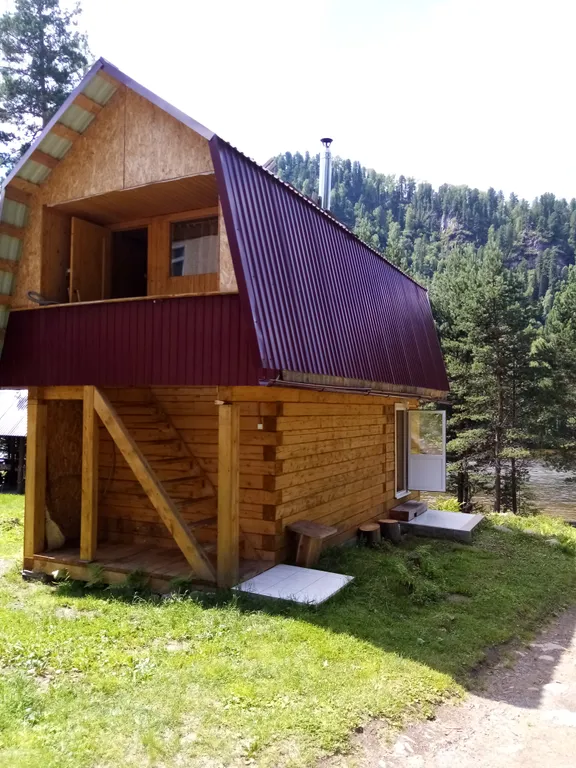 Коттедж на берегу реки