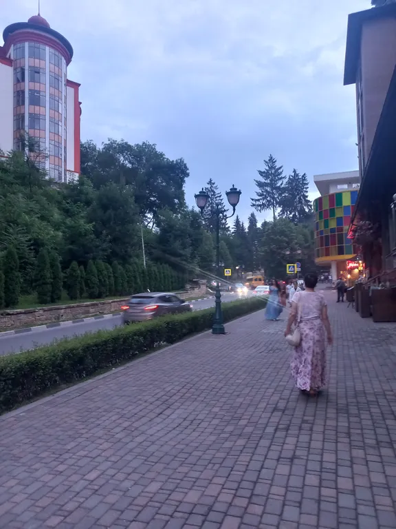 Уютная квартира в центре города около парка и жд вокзала