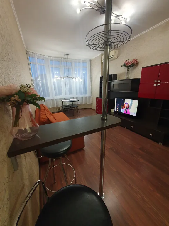 Двухкомнатная квартира на бульвар Строителей