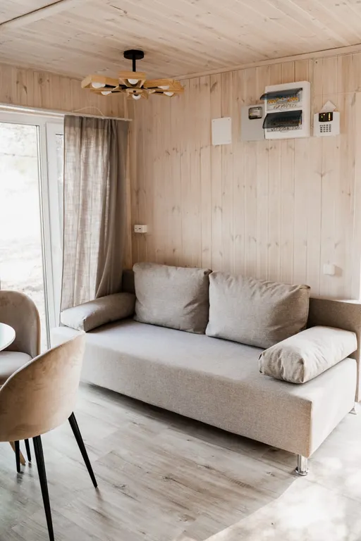 Уютный дом в сосновом лесу