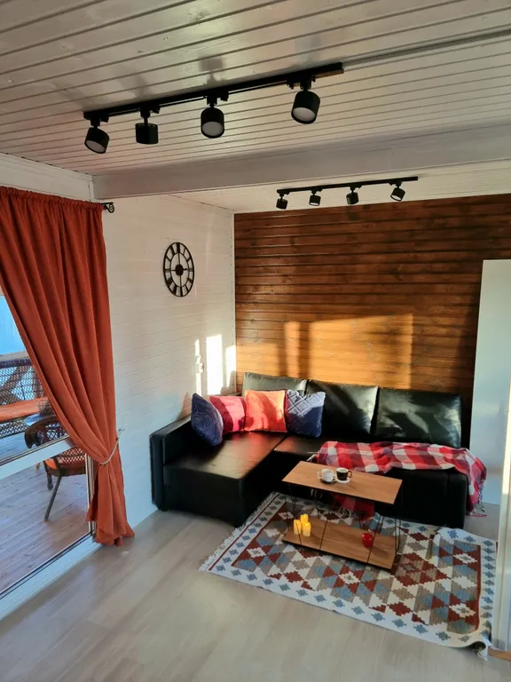 Просторный домик для семейного отдыха вблизи леса