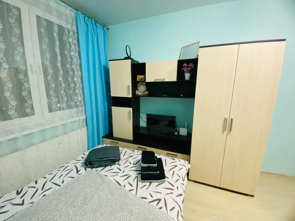 Уютная квартира с прекрасным видом на город в огнях