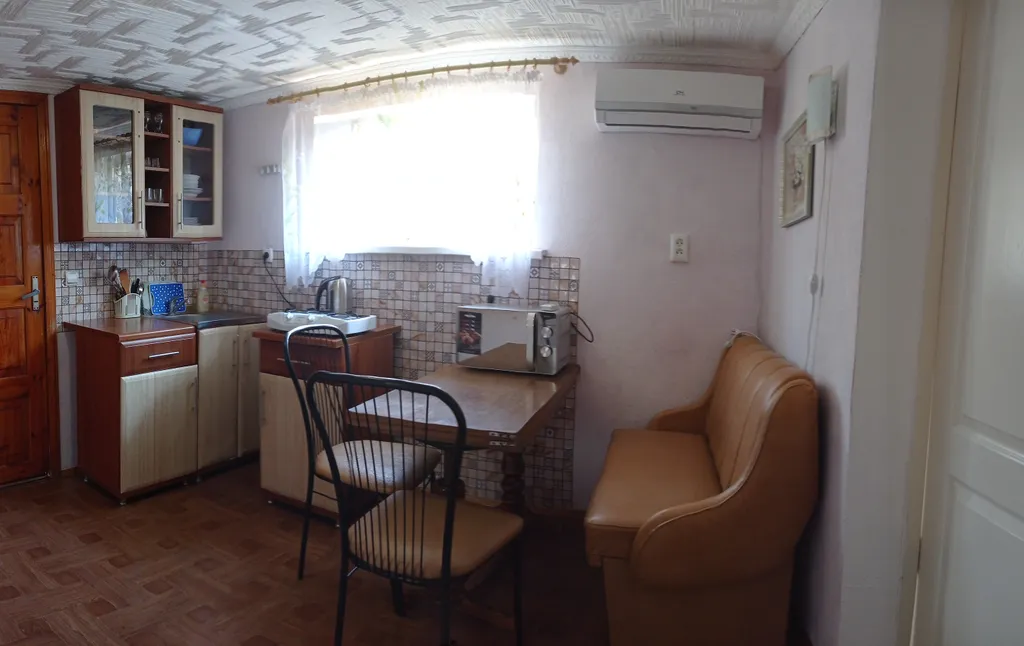 Двухкомнатный домик рядом с Кипарисовой аллеей