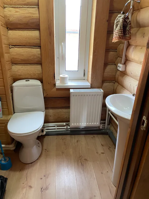 База отдыха Заполек. Коттедж с видом на озеро Селигер.