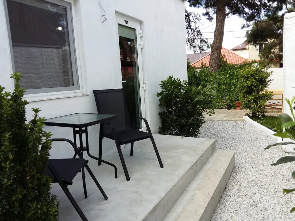 Уютная студия с террасой