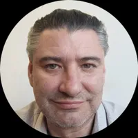 Александр  Николаев
