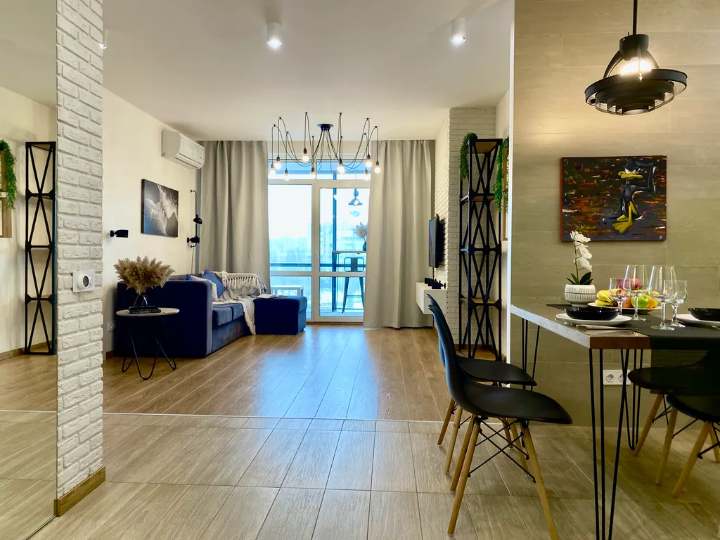 Трёхкомнатная семейная квартира с детской комнатой