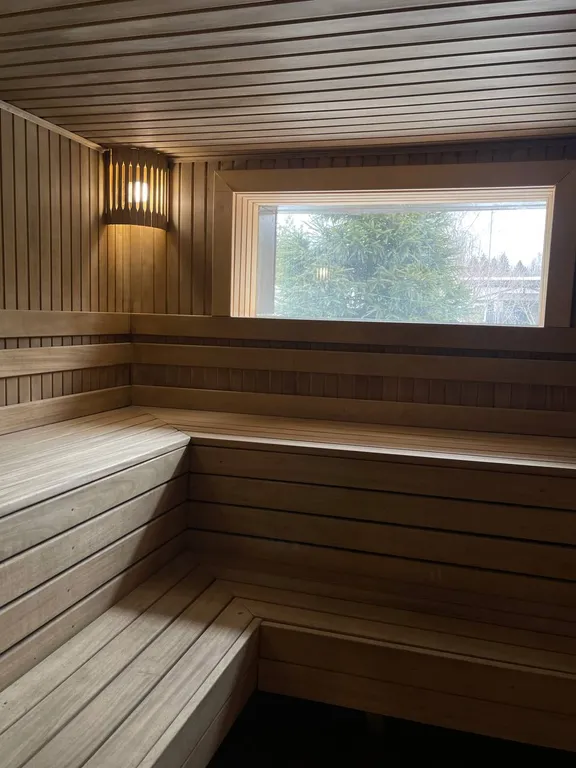 Уютный загородный дом с баней и бассейном