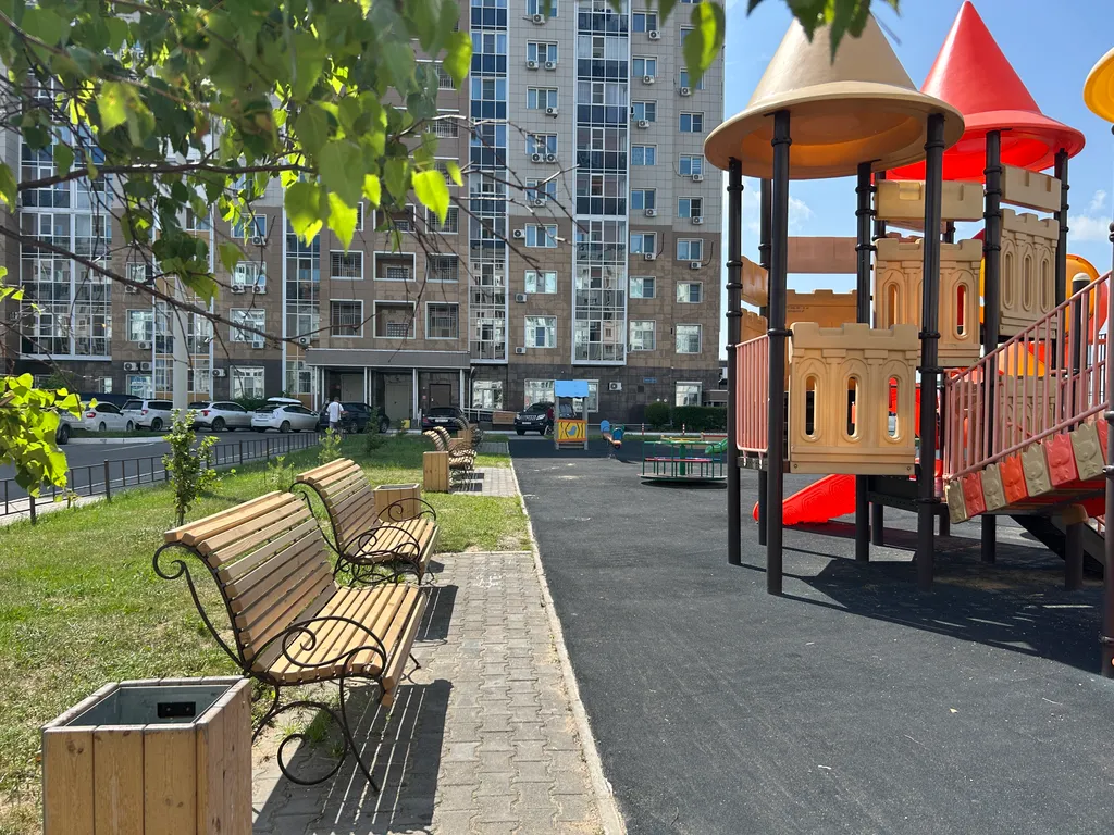 Семейный апартамент с шикарным видом возле реки Амур.