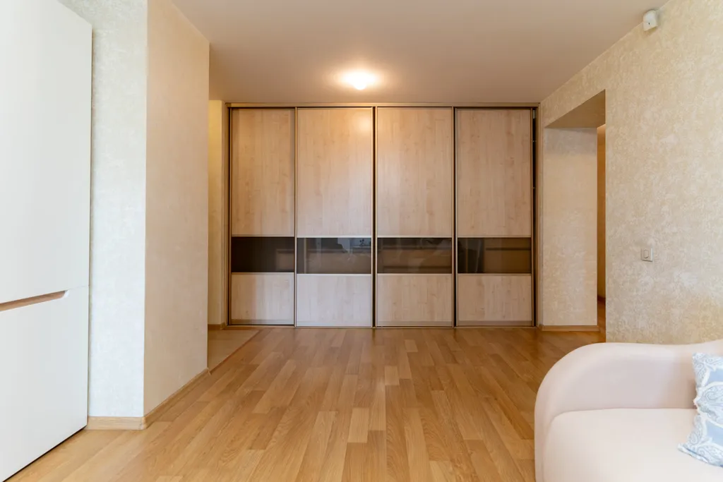 Просторная квартира с гидромассажной ванной и балконом