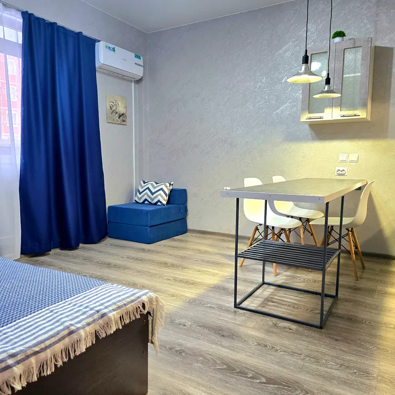 Современная уютная студия