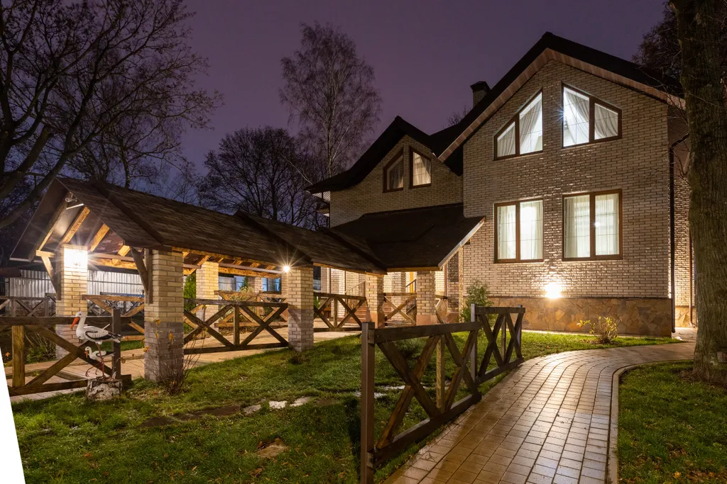 Двухкомнатный люкс с собственной верандой и своим  отдельным выходом