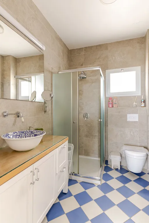 Квартира с балконом с видом на море (Gugel Waves Nahariya)