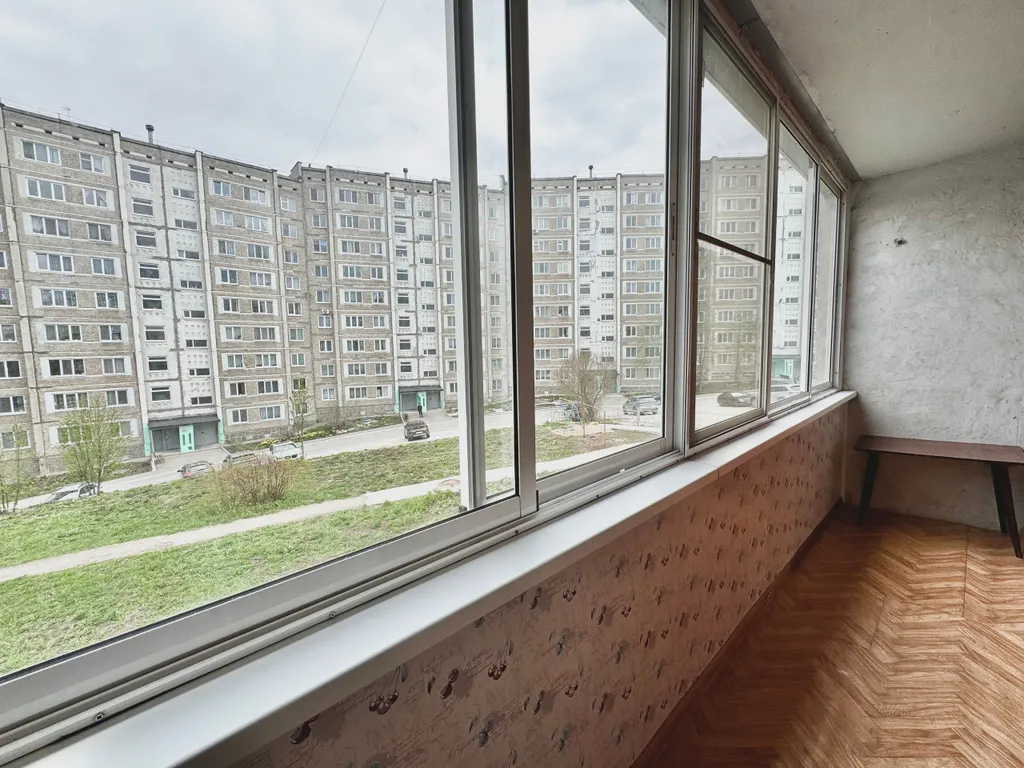 Однокомнатная класса комфорт с большой кухней у ДК Металлургов