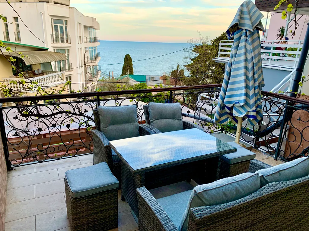 Квартира Апартаменты с видом на море — аренда посуточно в Ялта