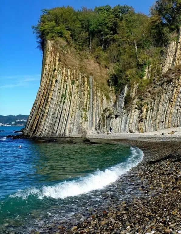 Просторная, светлая квартира в центре поселка Агой