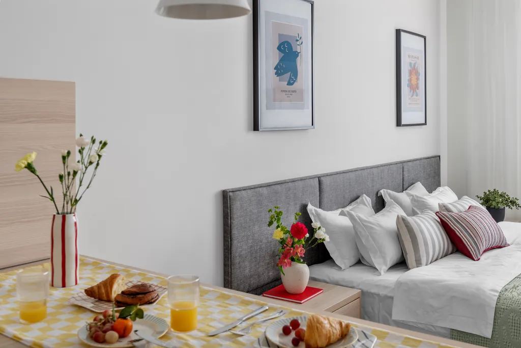 YES Апарт-Отель  King-Size кровать кухня вид на Ботанический сад