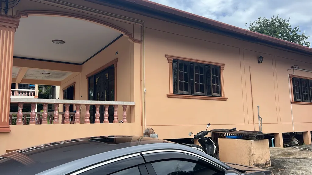 Уютный дом с 2 спальнями и BBQ в тихом месте рядом с пляжем Карон