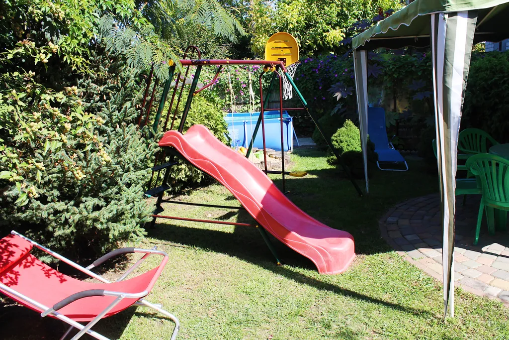 Коттедж у моря со своим двором до 11 человек, беседка, костровая чаша.