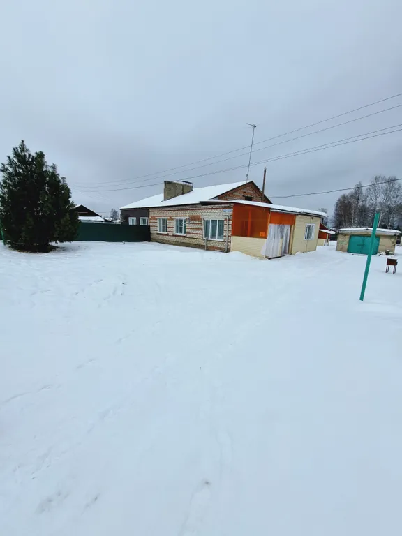 Часть дома с камином