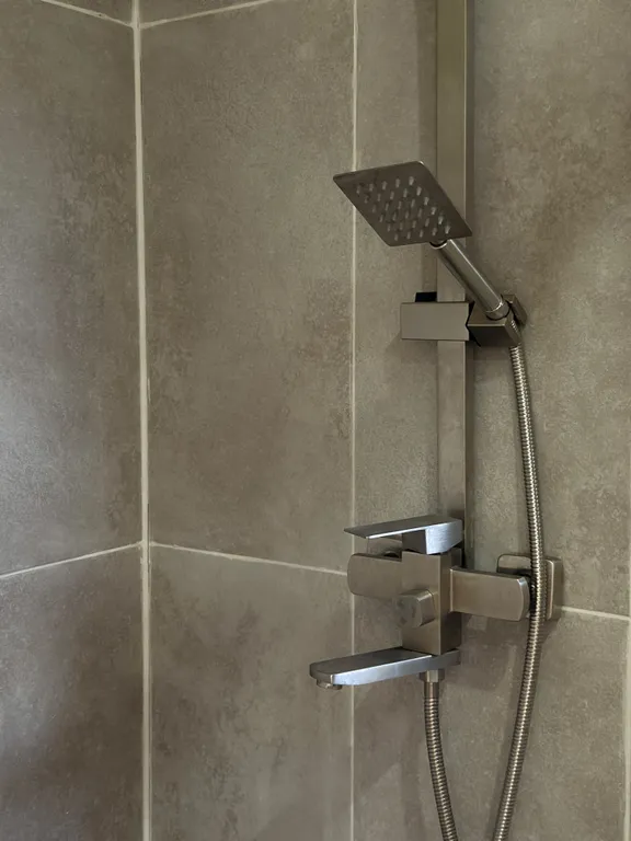 Дом в лесу с сауной в стиле барнхаус