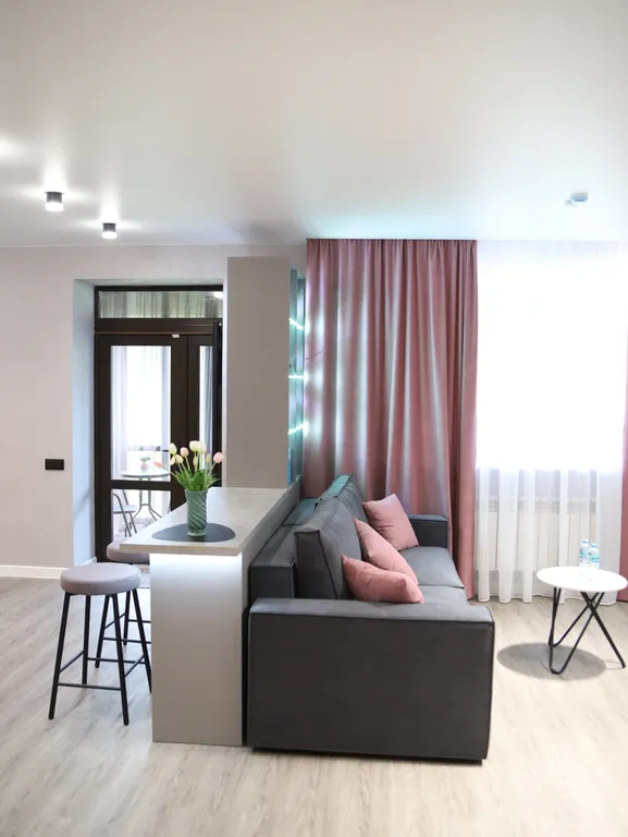 Новая квартира студия с отдельным входом и верандой