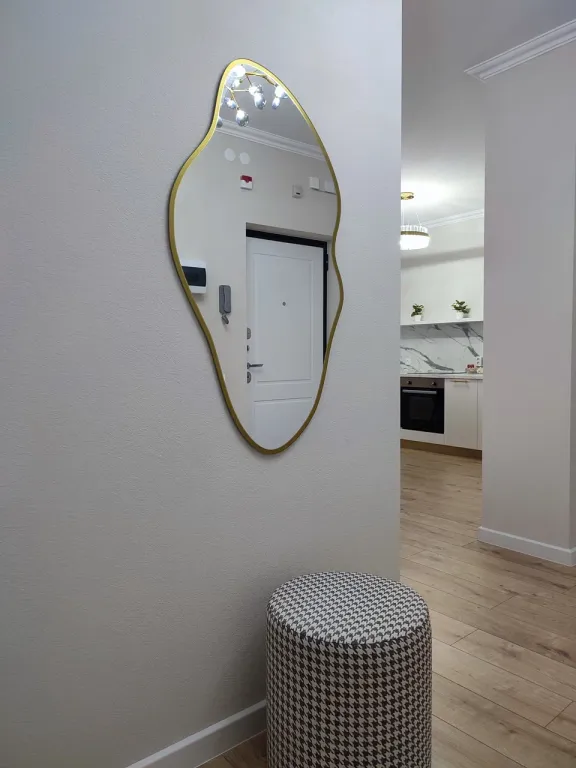 Светлые двухкомнатные апартаменты