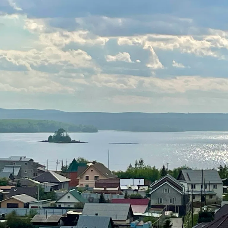 Студия с видом на озеро