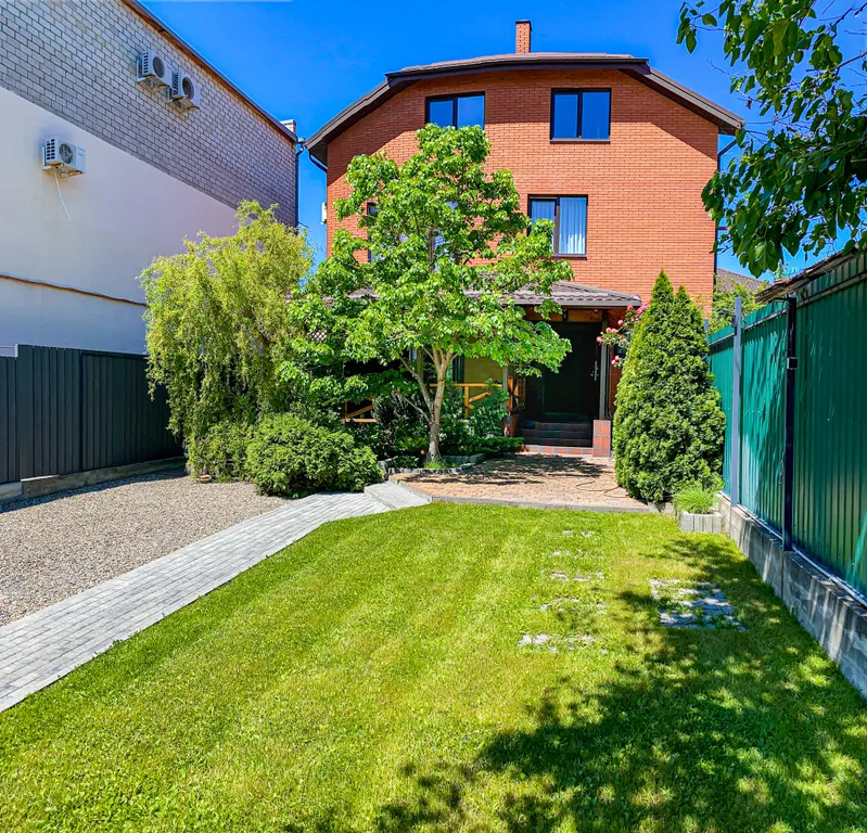 Коттедж в центре Геленджика