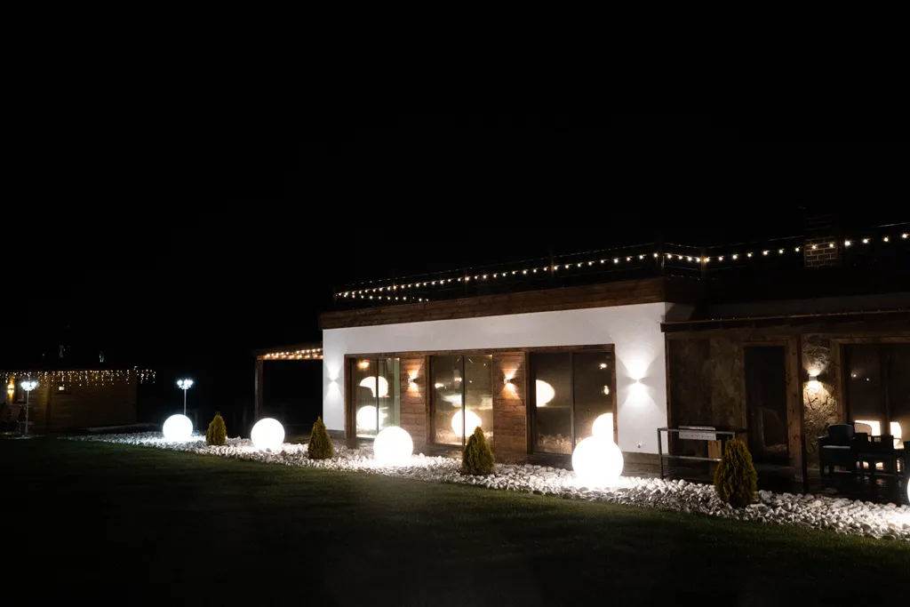 Дом в стиле лофт с камином