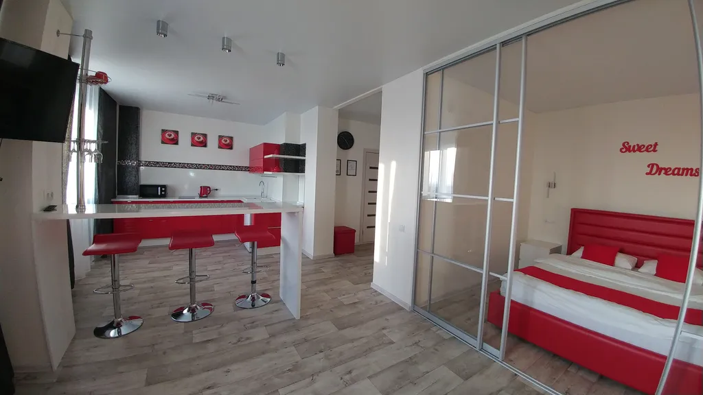 Квартира с дизайнерским ремонтом и красивым видом на город