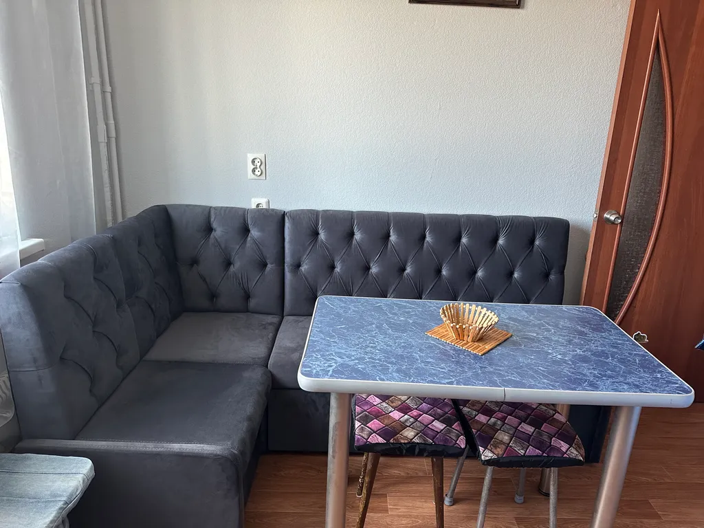 Квартира у озера.