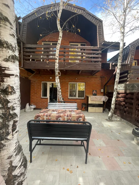 Коттедж Уютное бунгало на озере Банное рядом с ГЛЦ — аренда посуточно в Зелёная Поляна