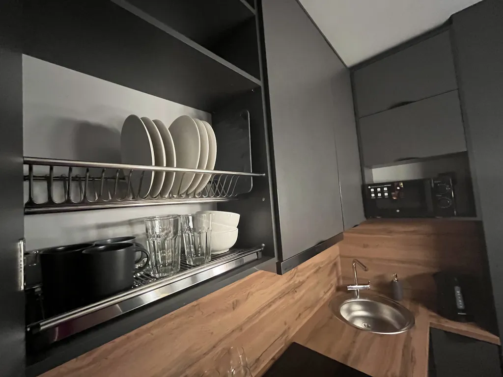 Авторская студия рядом с ТРК Горизонт