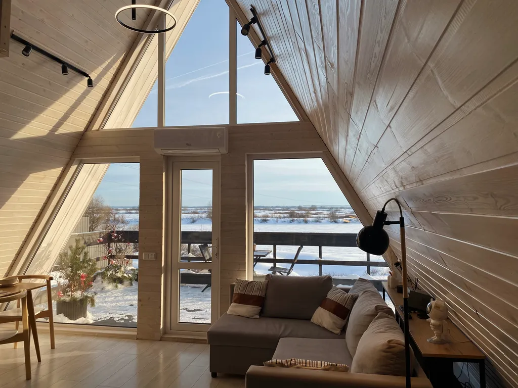 Коттедж Загородный дом с чаном и панорамным видом на озеро — аренда посуточно в Рязань