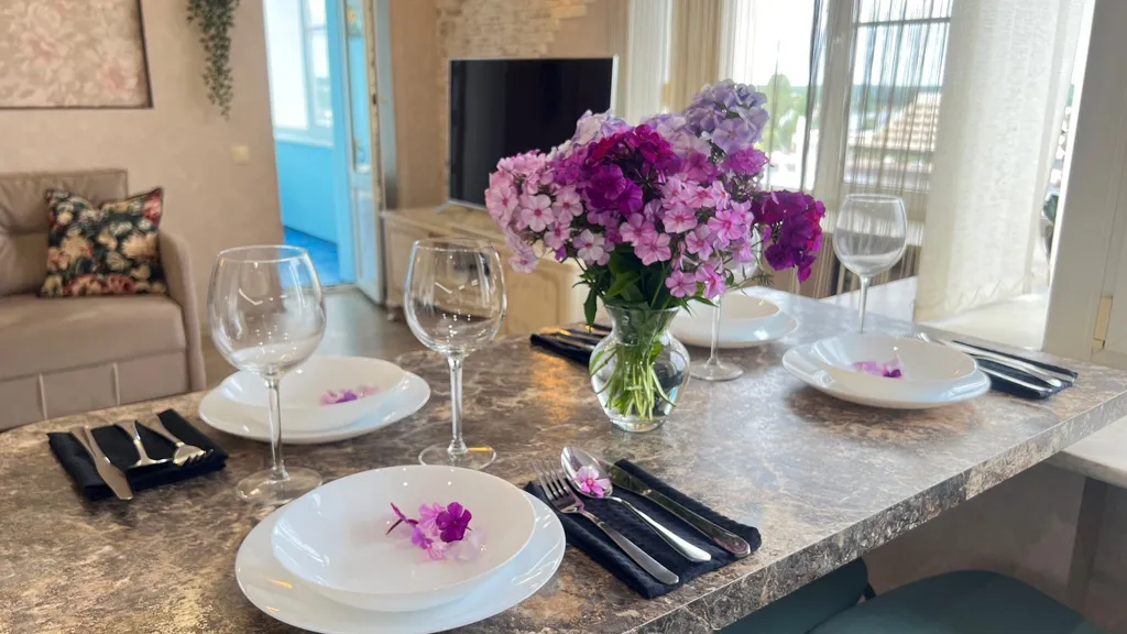 Квартира на набережной с видом на залив