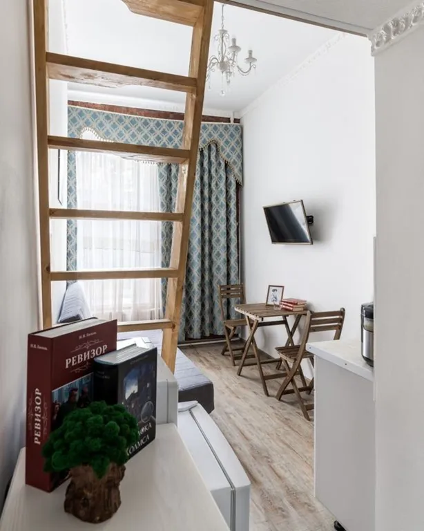 Двухуровневая студия в центре Петербурга