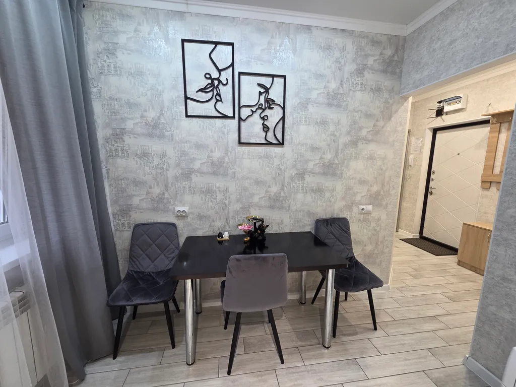 Апартаменты VVA / Российский проспект