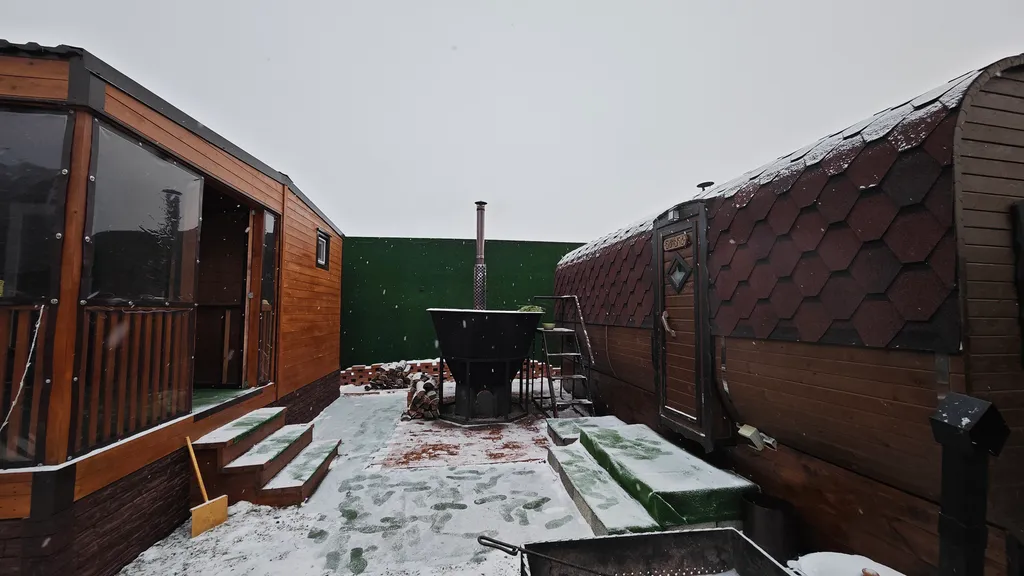 Коттедж Дом с баней и чаном на дровах в 3-х км от Тюмени — аренда посуточно в Тюмень