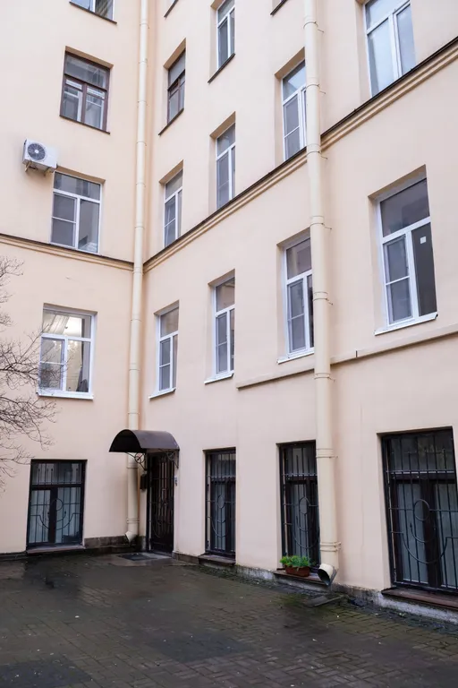 Квартира Квартира Новая студия в 5 минутах пешком от станции метро Площадь Восстания — Санкт-Петербург