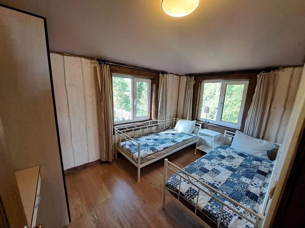 6-комнатный Дом