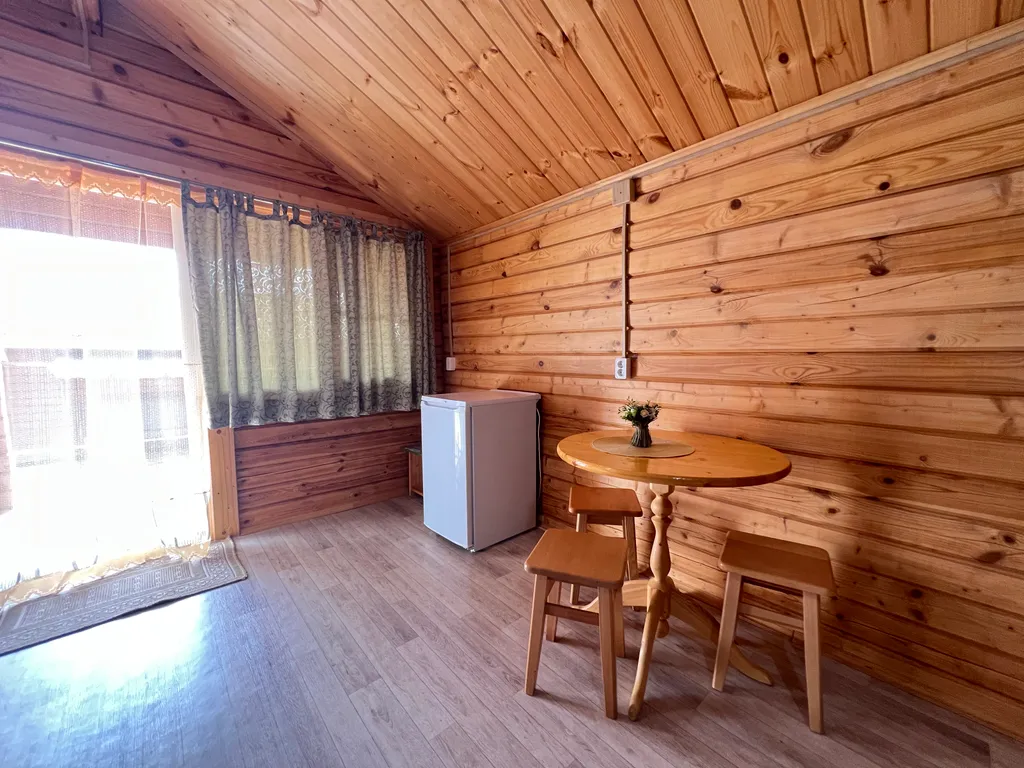 Коттедж Коттедж Уютный сруб №1 в центре станицы — Благовещенская