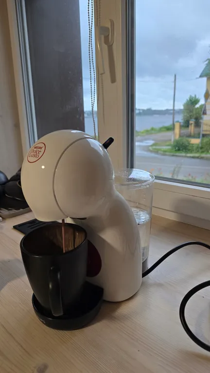 Уютная часть дома на берегу Волги в городе